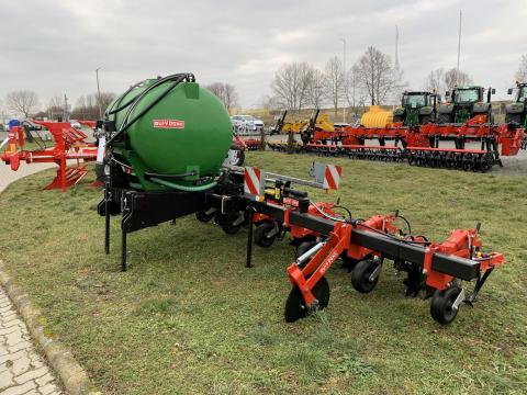 8 soros sorközművelő kultivátor folyadéktartállyal