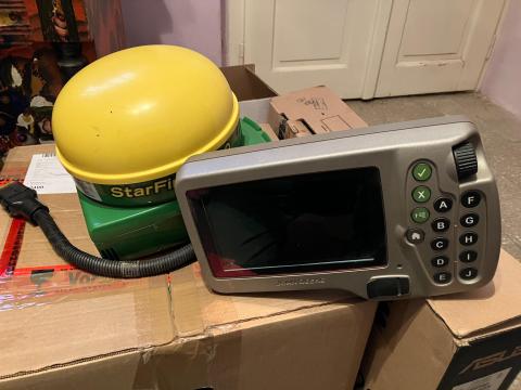 John Deere monitor és antenna
