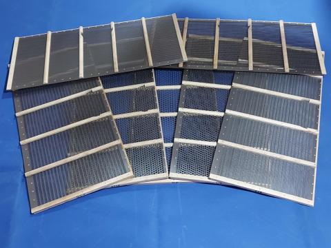 Rostalemez,  perforált lemez,  golyótartó keret,  rostakeret (gyártótól)