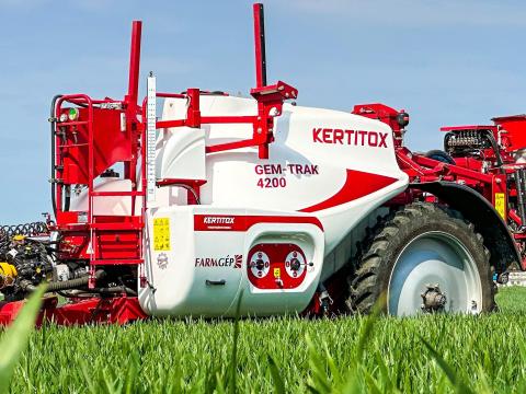 KERTITOX GT 4200/24 SZÁNTÓFÖLDI VONTATOTT PRECÍZIÓS PERMETEZŐGÉP - FULL EXTRA - ÁPRILISRA