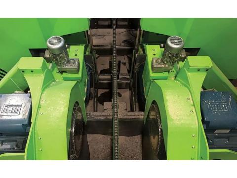 Mebor BM 600 Canter - kalapdeszka-daráló