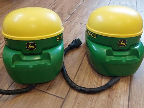 John Deere StarFire 3000 antenna