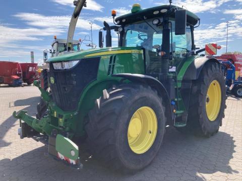 John Deere 7290R E23-as váltóval és GPS-szel