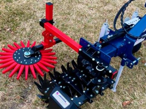 JAGODA KLAUDIA soralj művelő - ROYAL TRAKTOR