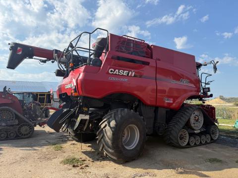Case IH 8250 kombájn eladó