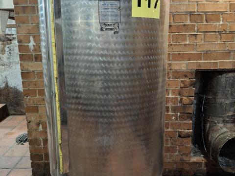 Borászati tartály 600 literes, úszófedeles, saválló kivitelben