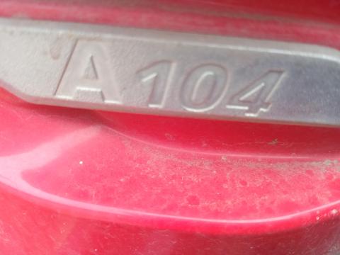 Valtra A104 homlokrakodóval és MTZ 820 eladó