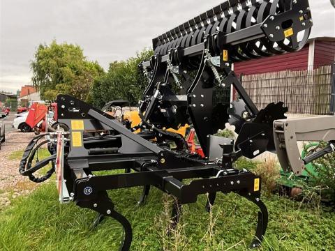 Quivogne nehézkultivátor 10 kapával