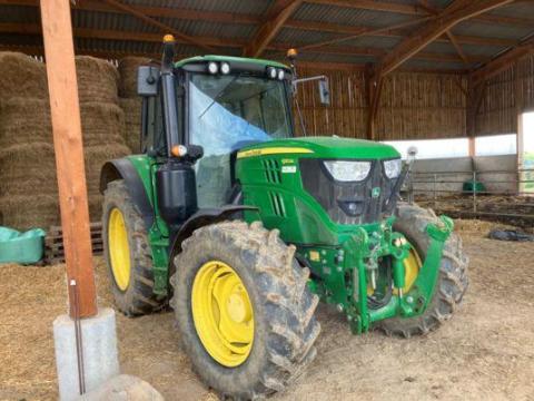 John Deere 6110M