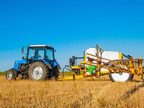 Boguslav TITAN 3000/28 vontatott szántóföldi permetező - akciós áron – csak a Royal Traktornál