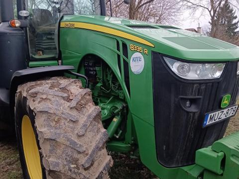 John Deere 8335R traktor jó állapotban, szervizelt, ikerkerékkel