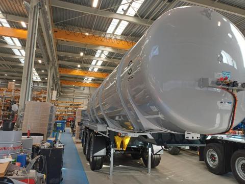 Hígtrágya szállító