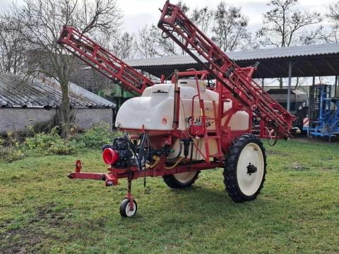 Gambetti Elios 2200 literes, 18/20 m-es vontatott permetezőgép eladó