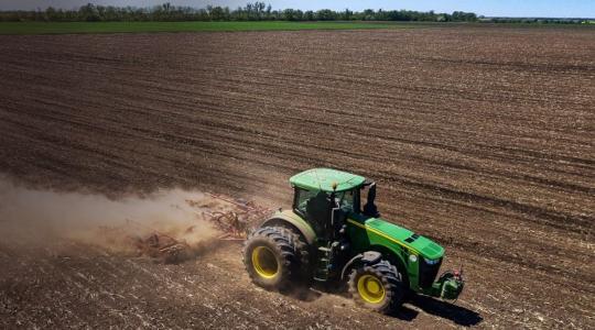 Precíziós gazdálkodás és hatékony betakarítás az Agrokeve Kft-nél 