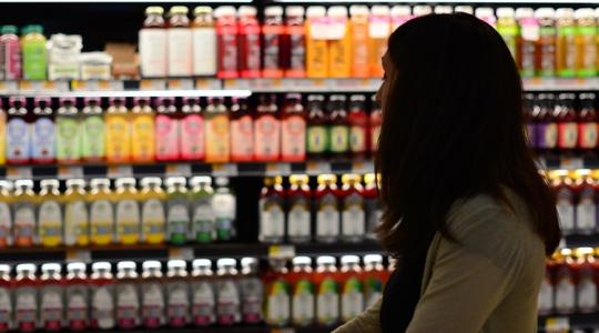 Újabb ügy rázza meg a kiskereskedelmet: razziáztak a Sparnál és az Auchannál