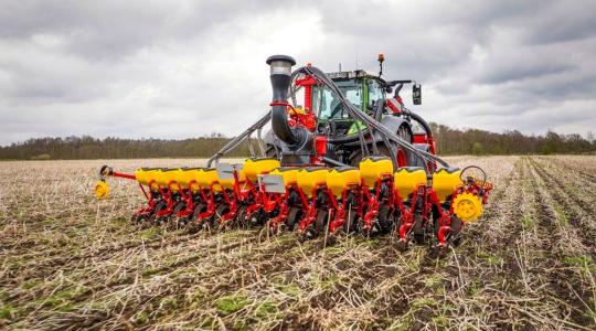 ISOBUS alapú dinamikus művelőút-kialakítás a Tempo és Proceed vetőgépekhez