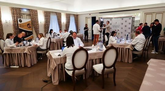 Amikor a fügepálinka, a tokaji aszú és a libamáj találkozik egy bonbonban