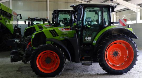Fél literrel kevesebb hektáronként – CMATIC váltóval spórol a CLAAS