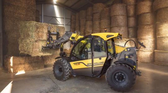 A New Holland új, kompakt rakodója mindent visz