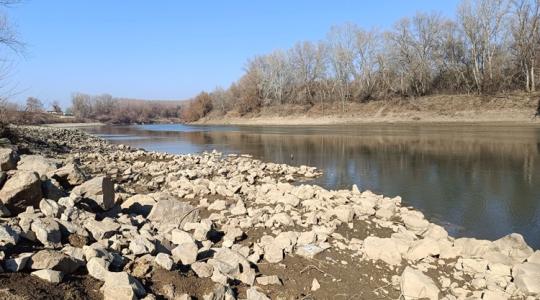 Nem elírás: 12 méterrel alacsonyabb a Tisza vízszintje a 2000-es rekordnál