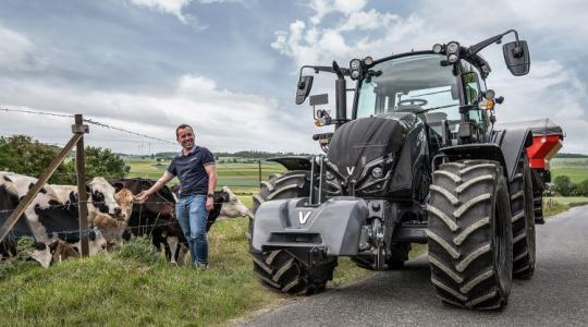 A kis óriás nagy munkára született – Itt a Valtra A sorozat 5. generációja +VIDEÓ