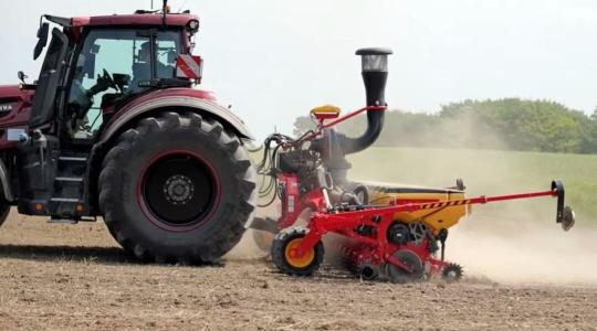 Tempo új generációja: 30 fejlesztés egy gépben + VIDEÓ