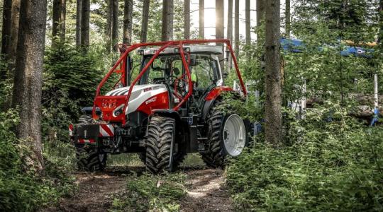 Agritechnica 2025: a STEYR nagyot lép – új csúcsmodellek és egy „titkos” premier