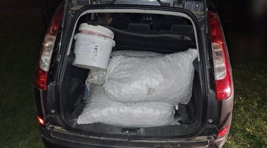 130 kiló lopott dióval akartak meglépni