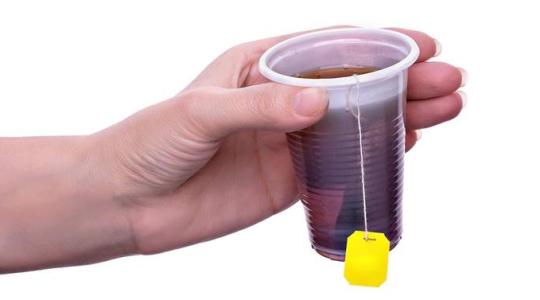 Vigyázz, egészségtelenné válik a tea és a kávé, ha így iszod