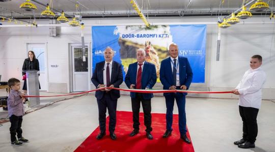 Új korszak a baromfitartásban Sombereken