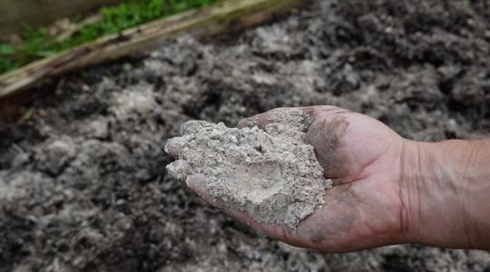 Miért ne szórd ki a hamut akárhová?