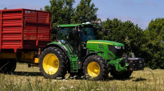 Októberben felfelé mozdult a traktorpiac 