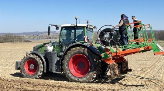 Automatizált felszín alatti csepegtető öntözés: gyakorlati útmutató magyar gazdák számára