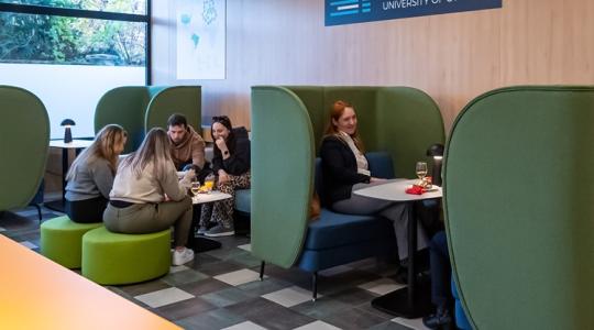 Menő Study Lunch-ot avattak az óvári karon