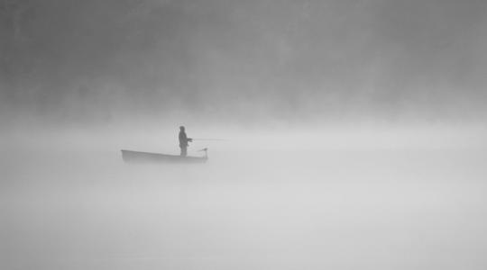 Rémálom: a ködös Balatonon horgásztak, mentőakció lett a vége +VIDEÓ