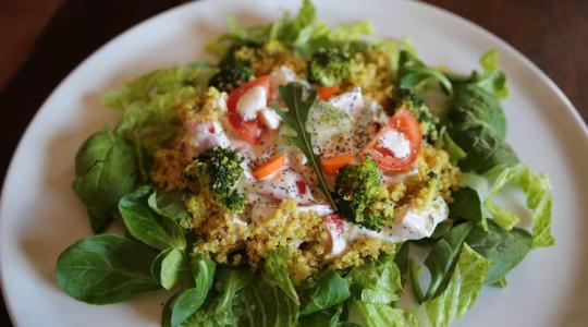 Ez a két zöldség titkos fegyverként védi a gyomrunkat