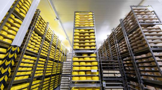 Támogatás épületekre, gépekre, technológiára – most érdemes pályázni