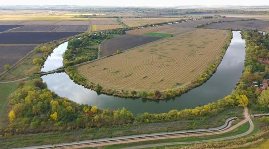 Hiába az eső, ha nem tartjuk meg a vizet – ezért újul meg a Félhalmi-holtág