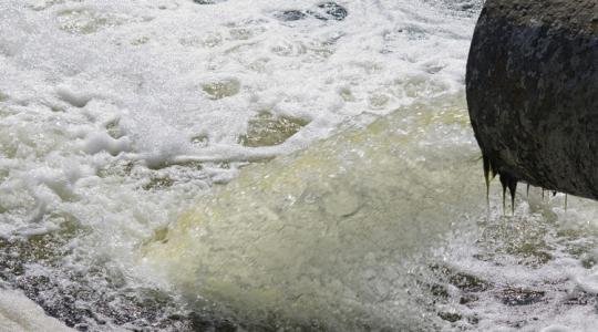 Borzalmas, mit művelt a szennyvíz ezzel a folyószakaszunkkal