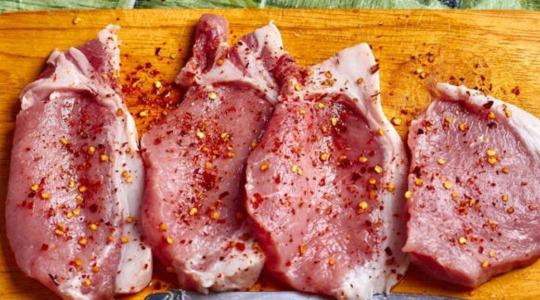 Rekordmagasságban Ukrajna sertéshús- és szalonnaimportja 2025-ben