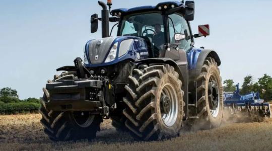 Állami pénz az elektromos és biometán traktorokra – így segítik a német gazdákat 2026-tól