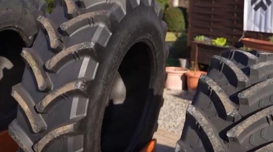 Egy traktorabroncs, ami pénzt spórol és hozamot növel + VIDEÓ