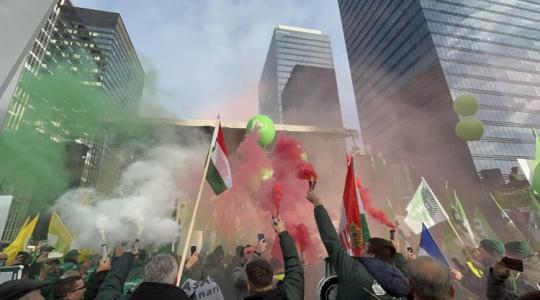 Tízezrek Brüsszelben: a gazdákkal nem lehet tovább packázni