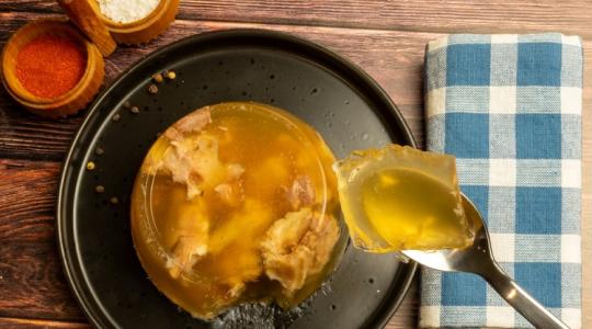 Óriási! Ettől a trükktől lesz igazán finom a kocsonya!