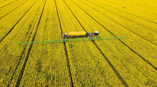 Ez a gép átírja a növénytermesztés szabályait! +VIDEÓ