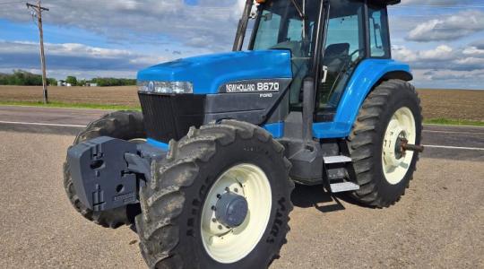 Nem is létezett – mégis eladó egy különleges Ford 8670 Genesis +VIDEO