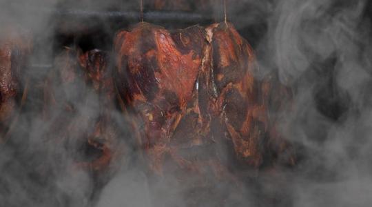 Házi füstölés tél végén: 5 hiba, amitől keserű lesz az íz