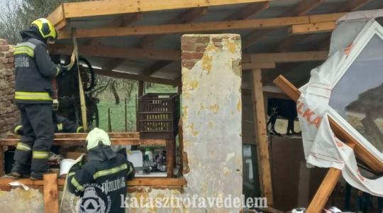 Életveszély a leszakadt vezetékeknél: Így tarolta le a 105 km/órás szél a Nyugat-Dunántúlt