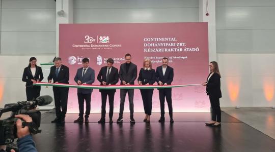 3000 raklap, 16 csomagológép: Robotizált logisztikával újít a sátoraljaújhelyi dohánygyár