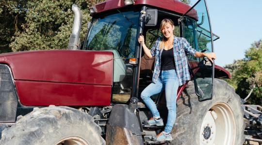 Hogyan igényelheti a földalapú támogatást a családtag?